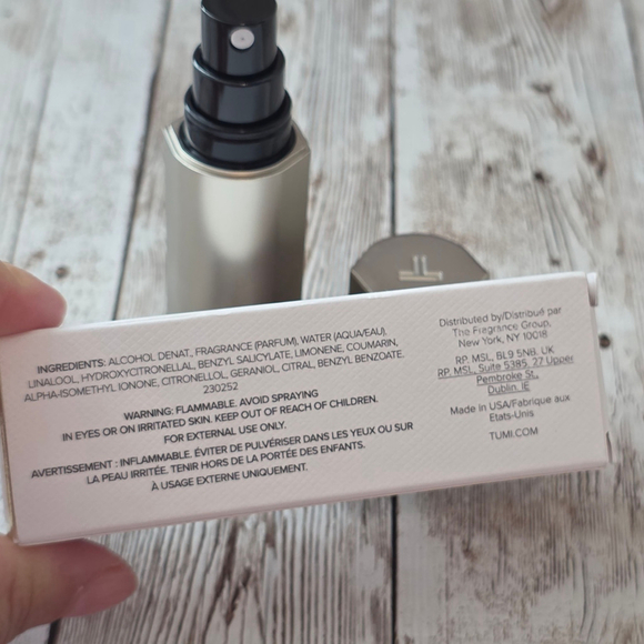 TUMI Signature Experience Collector 0.25 fl oz - Picture 4 of 4